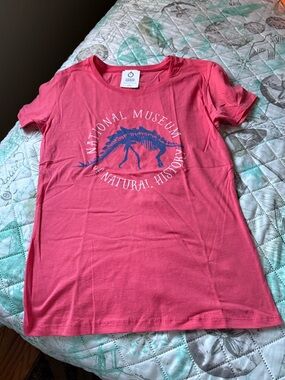 New Set of 3 Graphic Tees, Buc-Cees, Kitty, & Smithsonian
